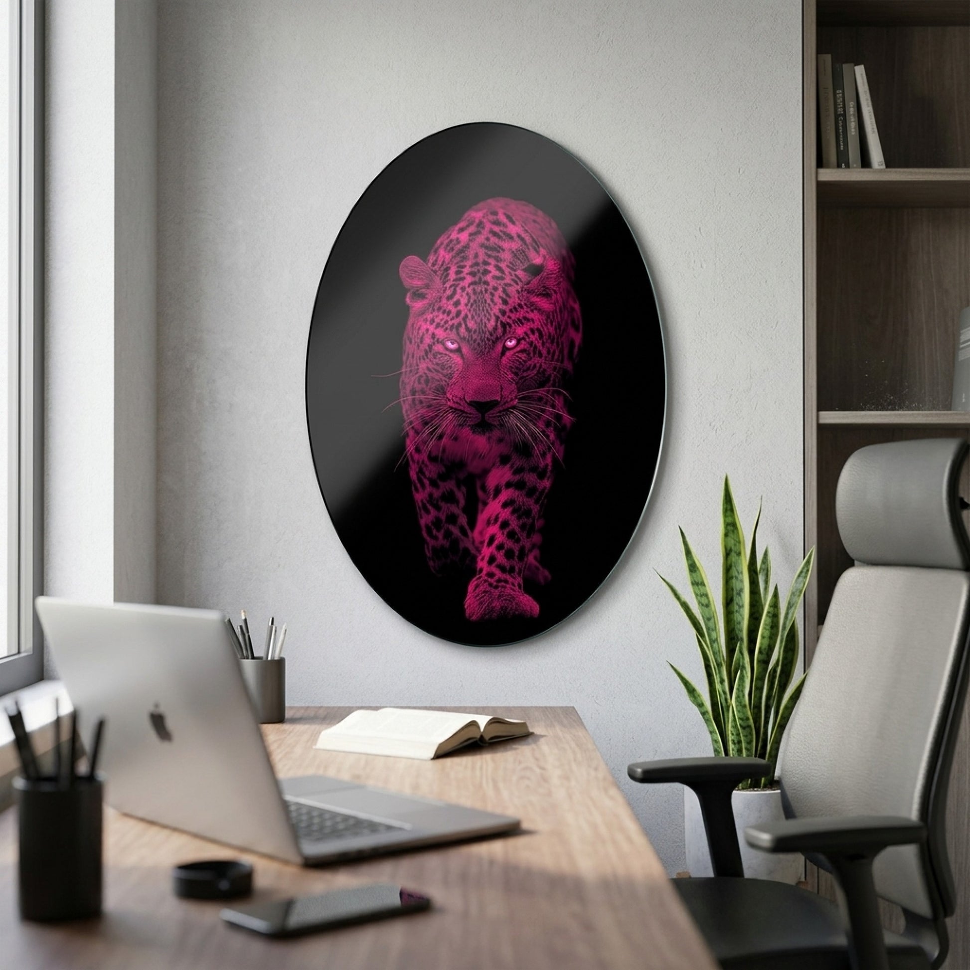 Neon Pembe Leopar Yürüyüşü Duvar Sanatı Oval Dikey Cam Tablo