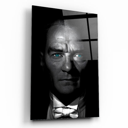 Mavi Gözlü Atatürk Cam Tablo