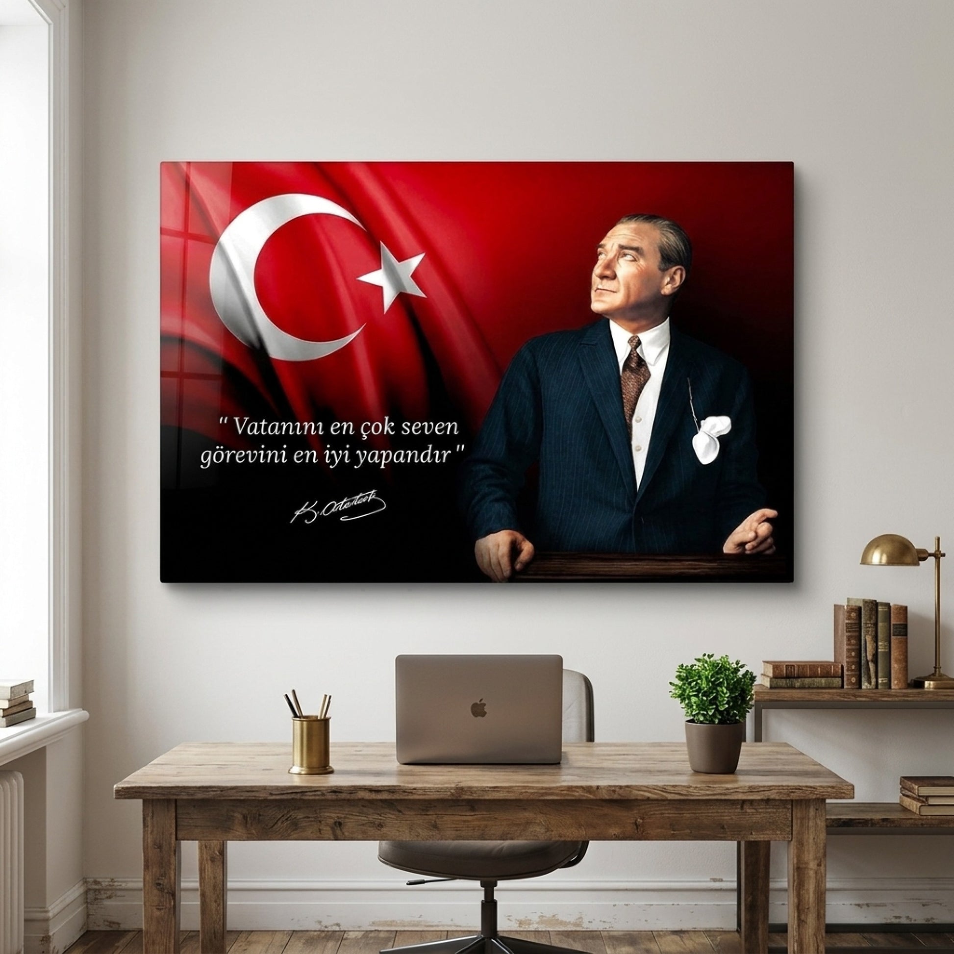 Atatürk Bayraklı ve Sözlü Duvar Dekoru Yatay Cam Tablo