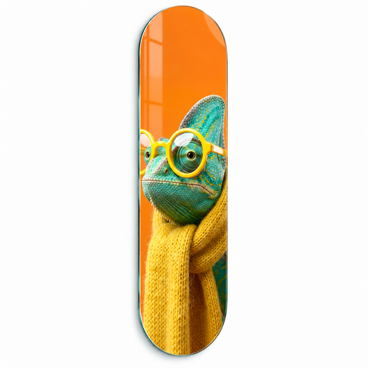 Sarı atkılı gözlüklü bukalemun Skate Board cam tablo - beyaz zemin
