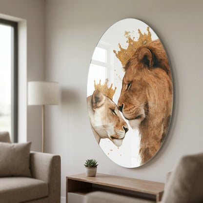 Altın Taçlı Aslan ve Dişi Aslan Çifti Suluboya Oval Dikey Cam Tablo