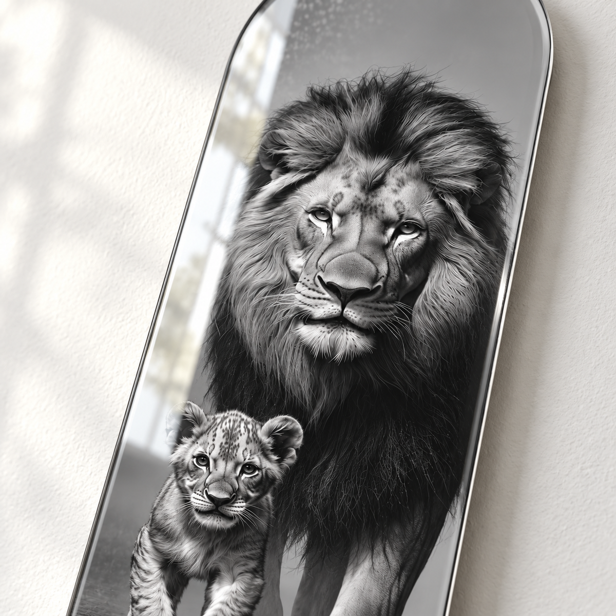 Aslan ve Yavrusu Dikey Skate Board Cam Tablo – UV baskı detayı