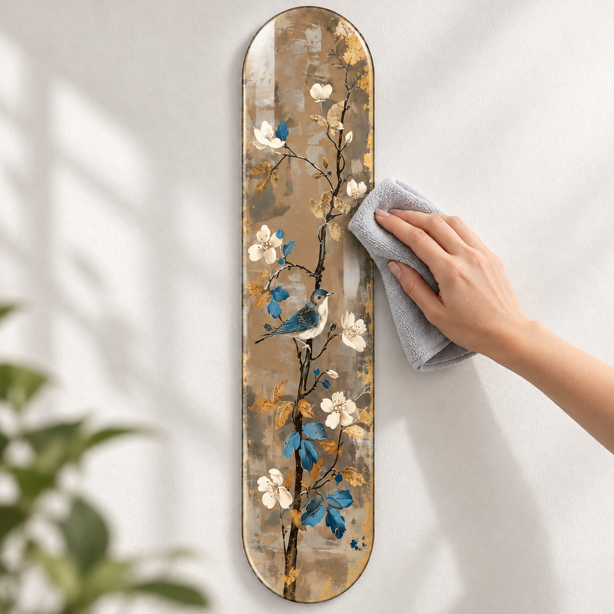 Beyaz Çiçekli Dalda Mavi Kuş Dikey Skate Board Cam Tablo – Mikrofiber bezle bakım