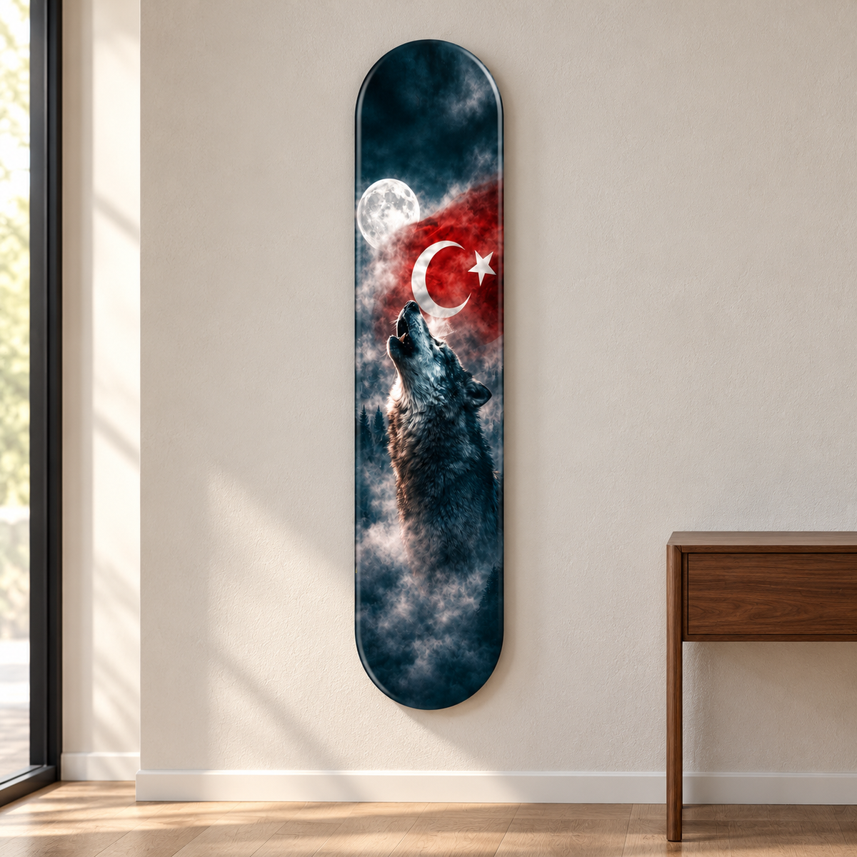 Dolunay ve Türk Bayrağı Altında Kurt Dikey Skate Board Cam Tablo – Antrede görünüm