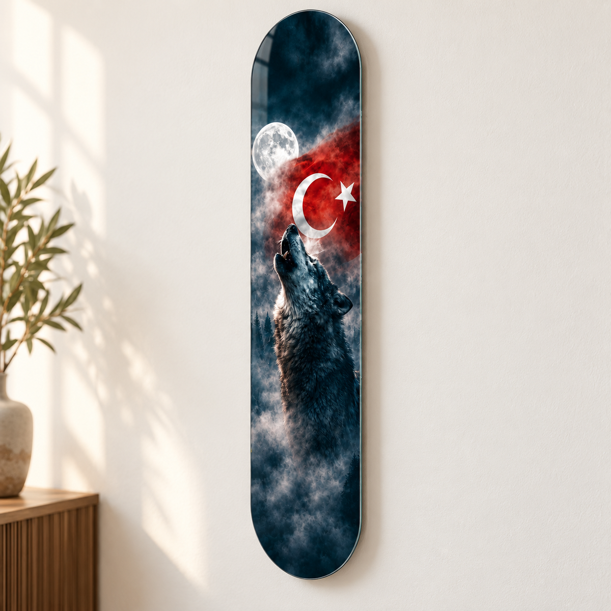 Dolunay ve Türk Bayrağı Altında Kurt Dikey Skate Board Cam Tablo – Duvar mesafesi