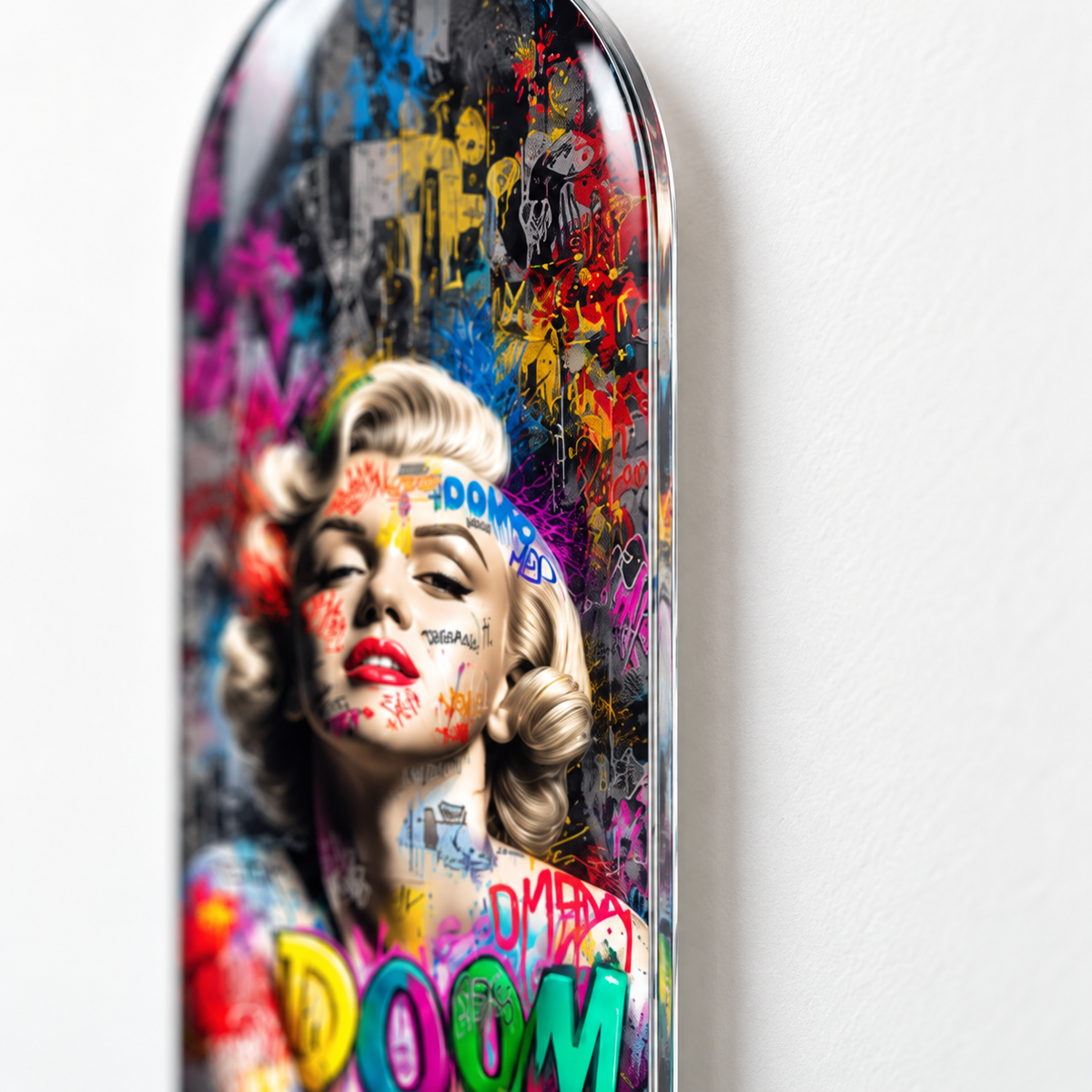Renkli Grafiti Marilyn Portresi Dikey Skate Board Cam Tablo - cam-kenari