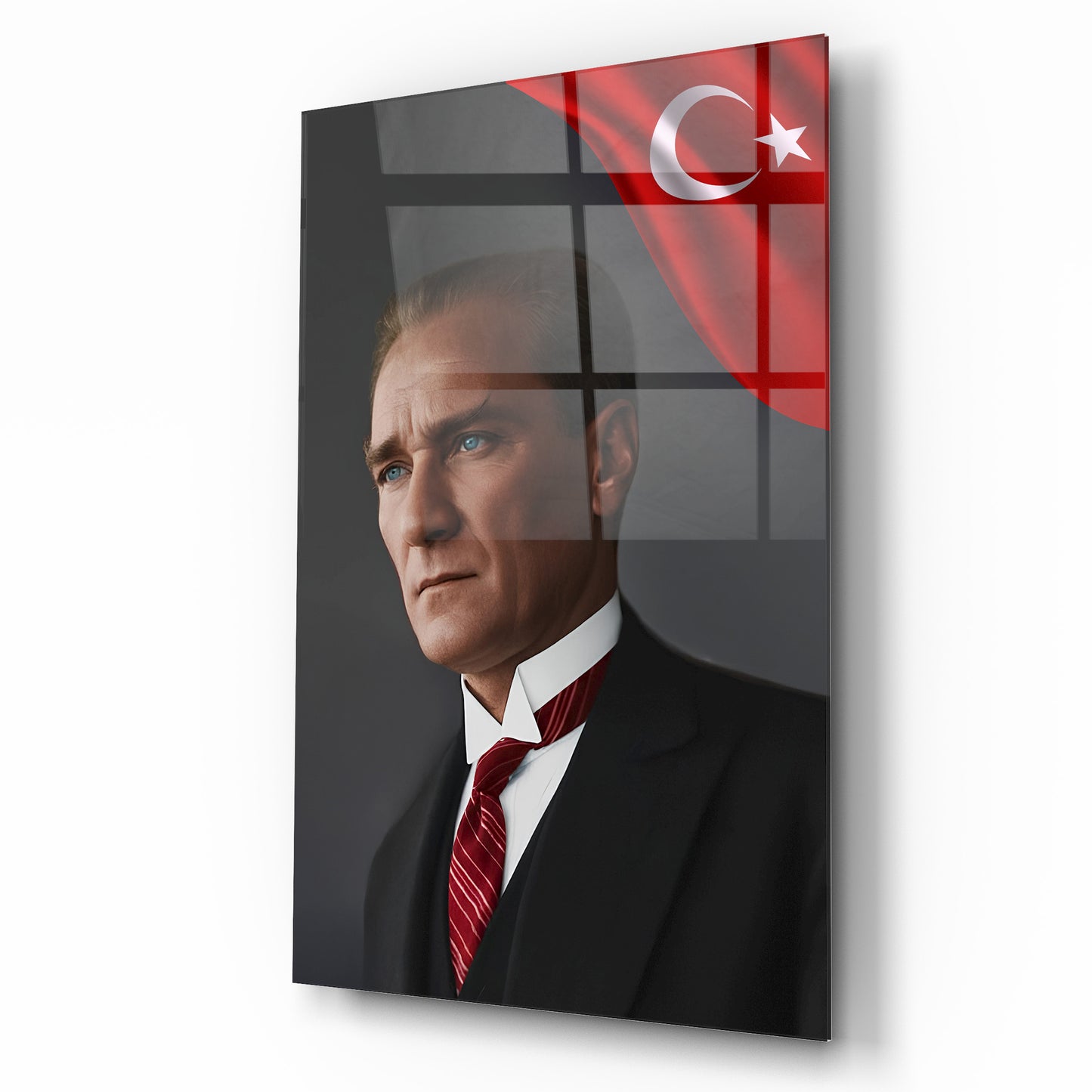 Bayraklı Atatürk Cam Tablo