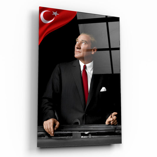 Bayraklı Atatürk Cam Tablo