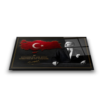Atatürk Sözlü Kırmızı Türkiye Haritası Cam Tablo