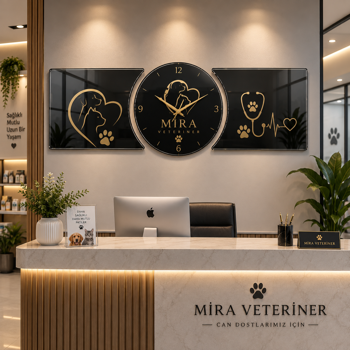 Mira Veteriner için hayvan dostu logo tasarımlı kişiye özel yuvarlak cam saat ve yan tablo seti örneği