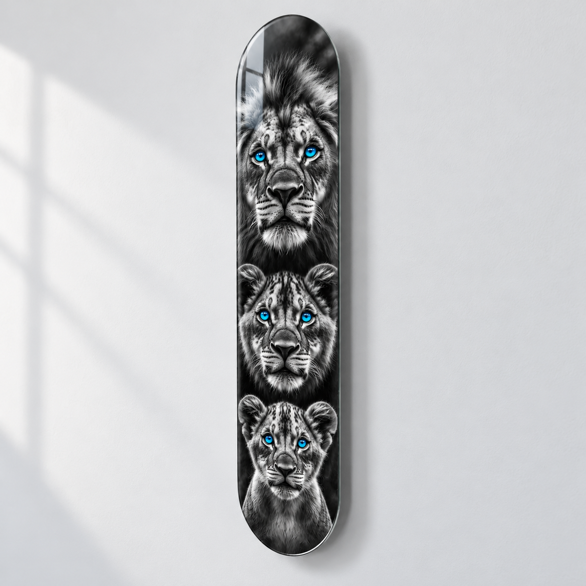 Mavi Gözlü Üç Aslan Dikey Skate Board Cam Tablo — Yan görünüm ve duvar mesafesi