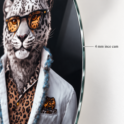 Gözlüklü Kar Leoparı Dikey Oval Cam Tablo – Görsel 4