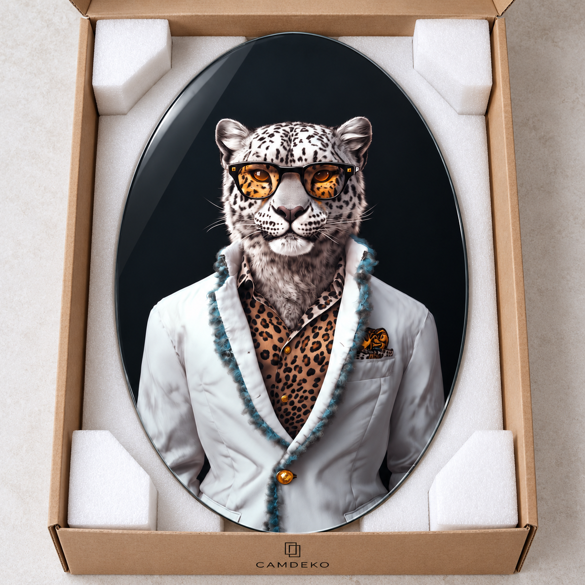 Gözlüklü Kar Leoparı Dikey Oval Cam Tablo – Görsel 8