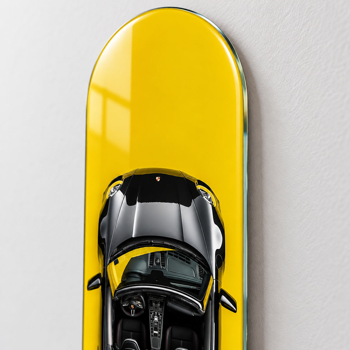 Sarı Zeminde Siyah Spor Cabrio Dikey Skate Board Cam Tablo – Cam kenarı