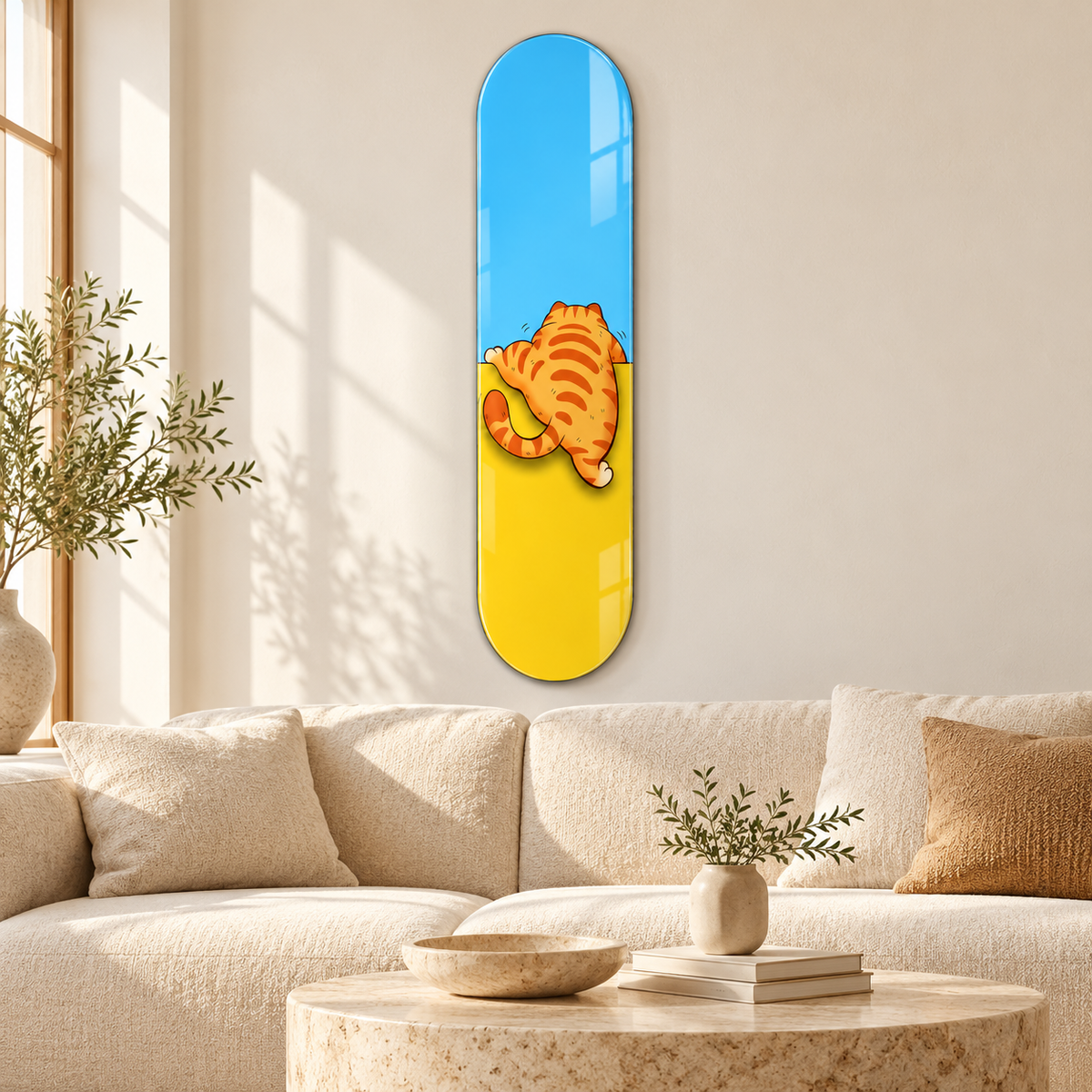 Tırmanan turuncu kedi dikey skateboard cam tablo - salon dekorasyonu