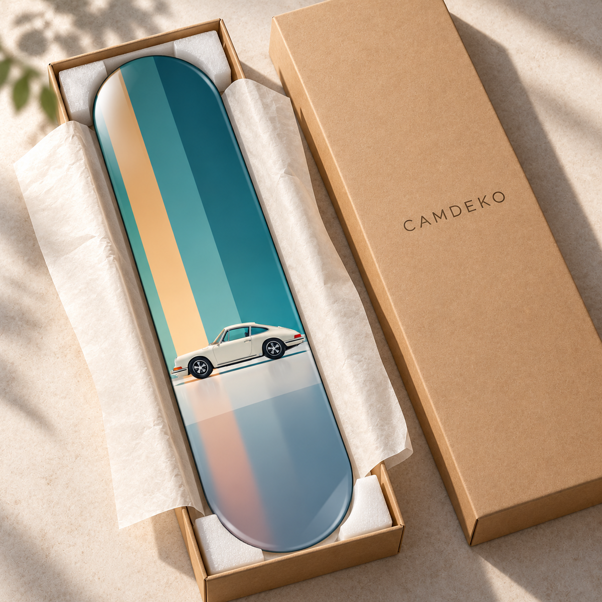Turkuaz Bej Zeminde Krem Klasik Spor Otomobil Dikey Skate Board Cam Tablo – Paketleme