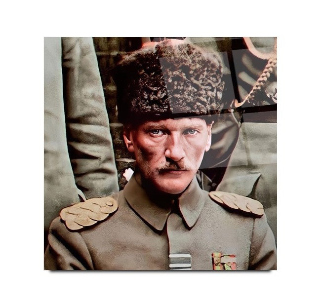 Atatürk Kare Cam Tablo