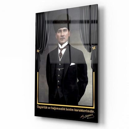 Atatürk Dikey Cam Tablo