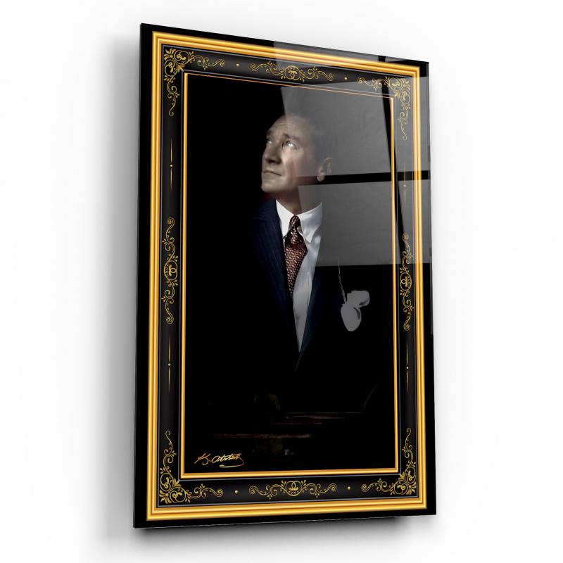 Atatürk Dikey Cam Tablo