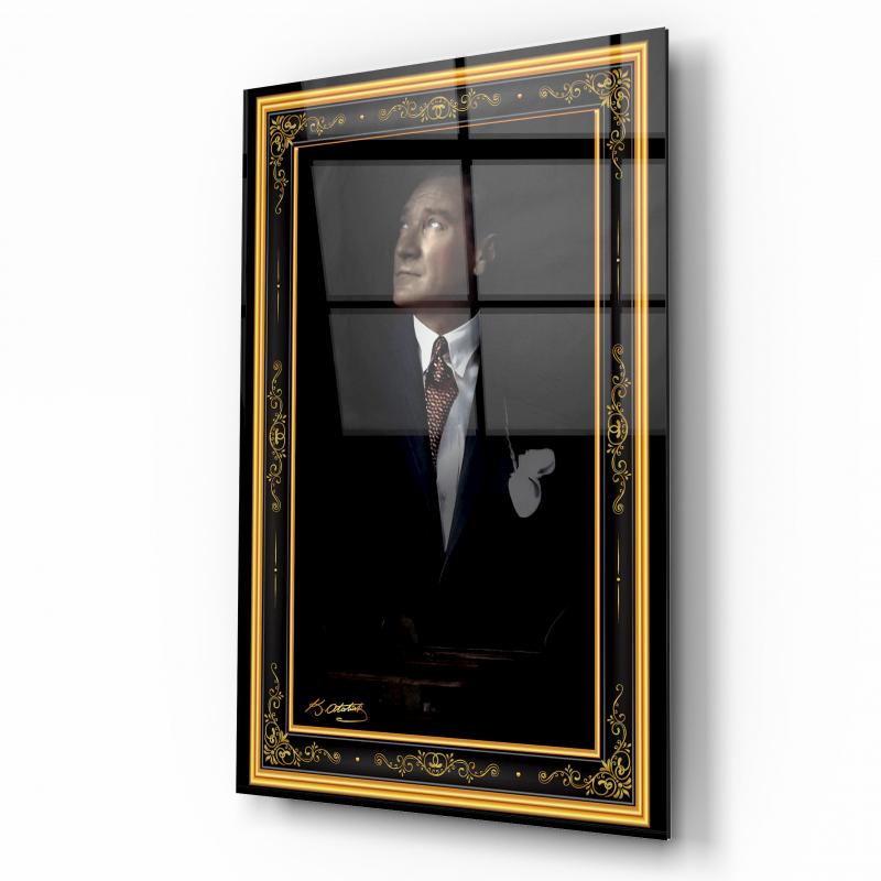 Atatürk Dikey Cam Tablo