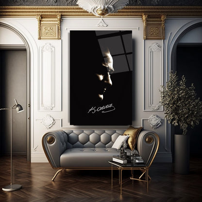 Atatürk Silüeti ve İmzası Dikey Cam Tablo