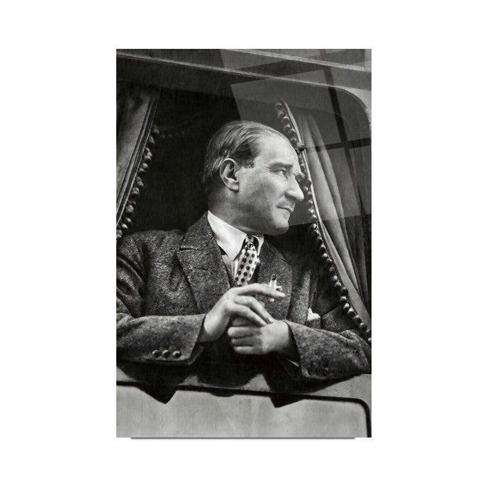Atatürk Dikey Cam Tablo