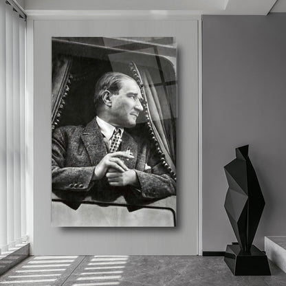 Atatürk Dikey Cam Tablo