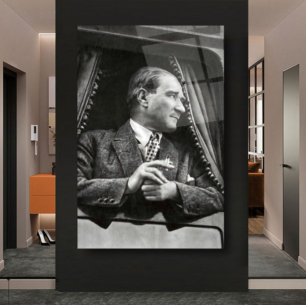 Atatürk Dikey Cam Tablo