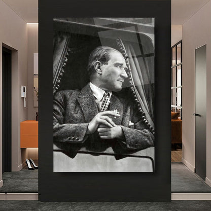 Atatürk Dikey Cam Tablo