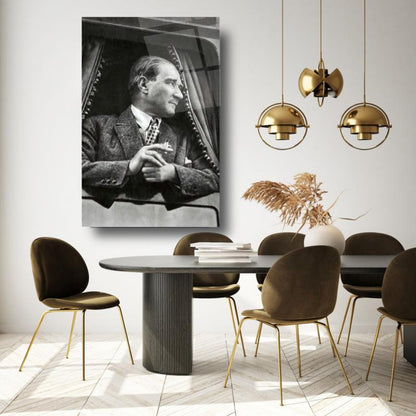 Atatürk Dikey Cam Tablo