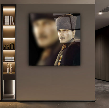 Atatürk Kare Cam Tablo