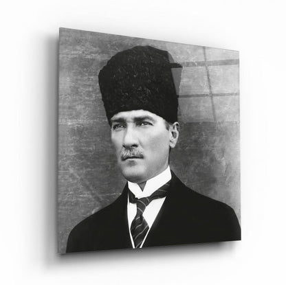 Atatürk Kare Cam Tablo