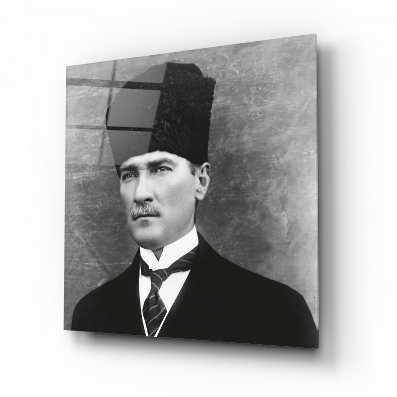 Atatürk Kare Cam Tablo