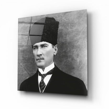 Atatürk Kare Cam Tablo