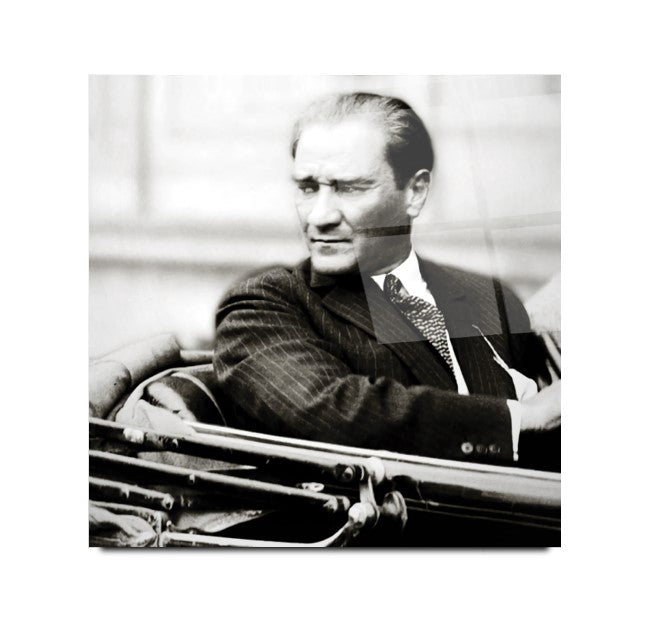 Atatürk Kare Cam Tablo