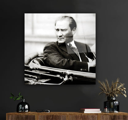 Atatürk Kare Cam Tablo