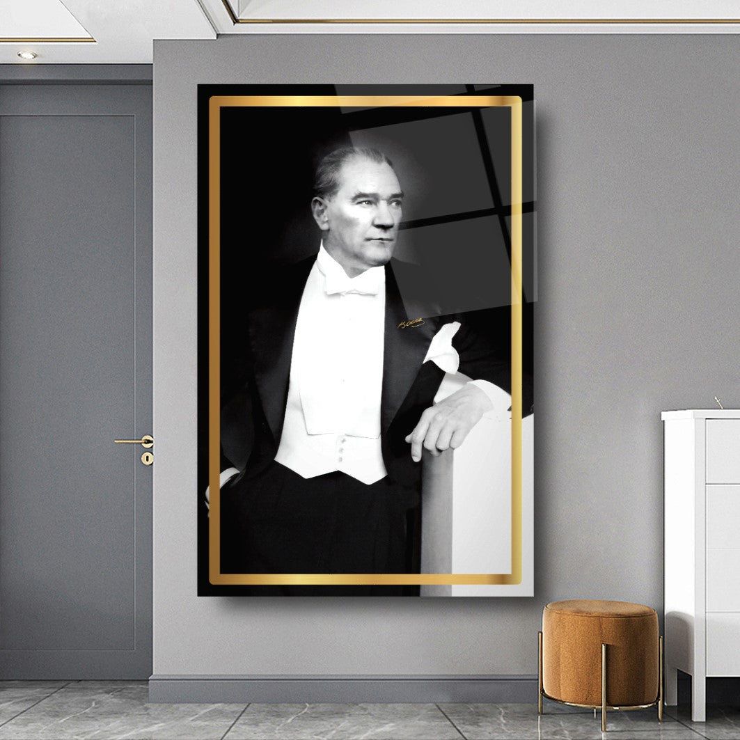Atatürk Dikey Cam Tablo
