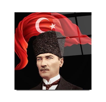 Atatürk ve Bayrak Kare Cam Tablo