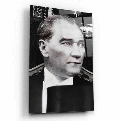 Atatürk Dikey Cam Tablo