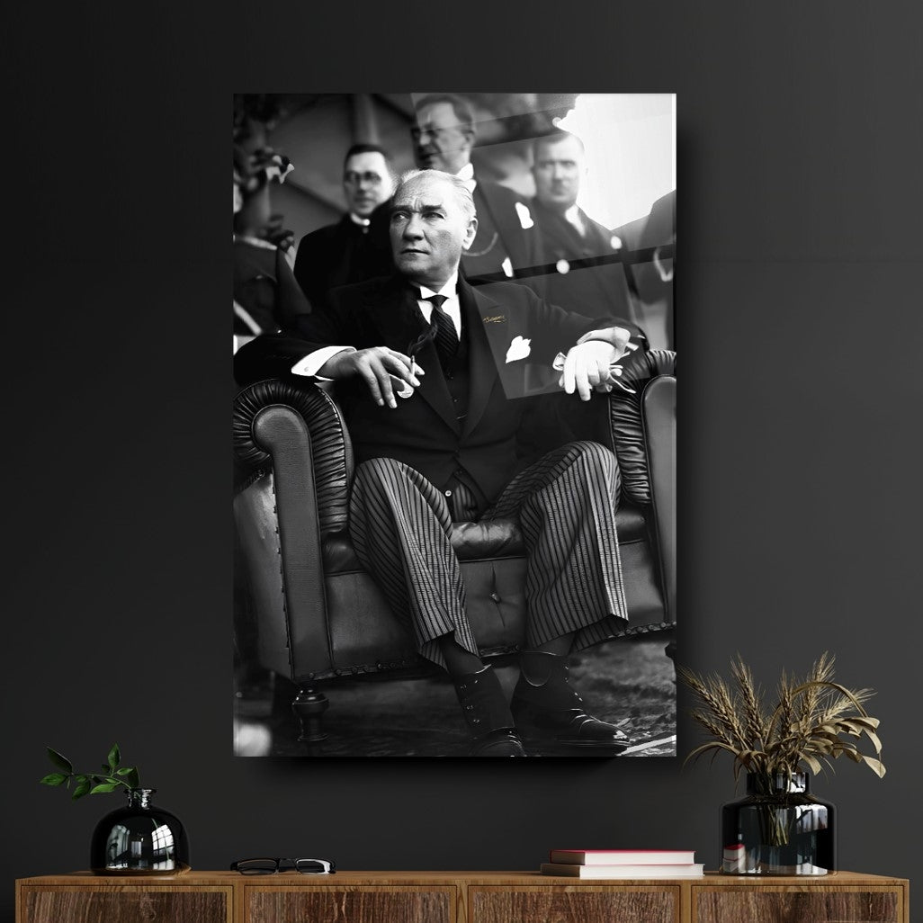 Atatürk Dikey Cam Tablo