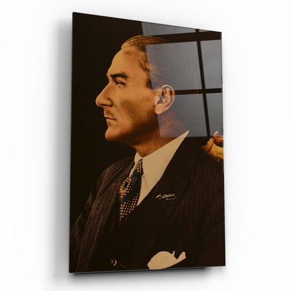 Atatürk Dikey Cam Tablo