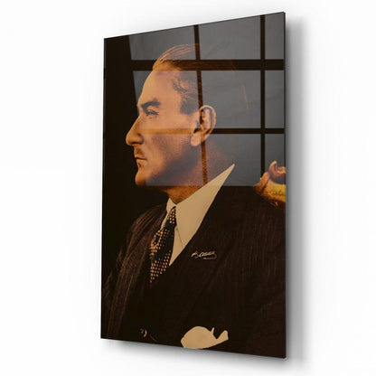 Atatürk Dikey Cam Tablo