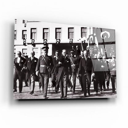 Atatürk Yatay Cam Tablo