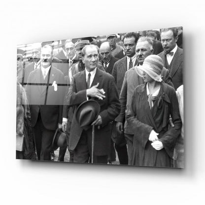 Atatürk Yatay Cam Tablo