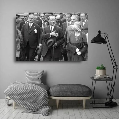 Atatürk Yatay Cam Tablo