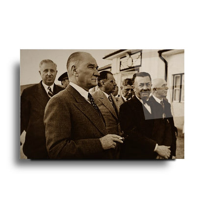 Atatürk Yatay Cam Tablo