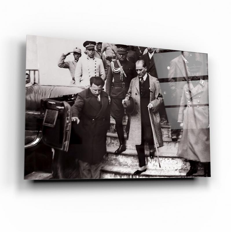Atatürk Yatay Cam Tablo