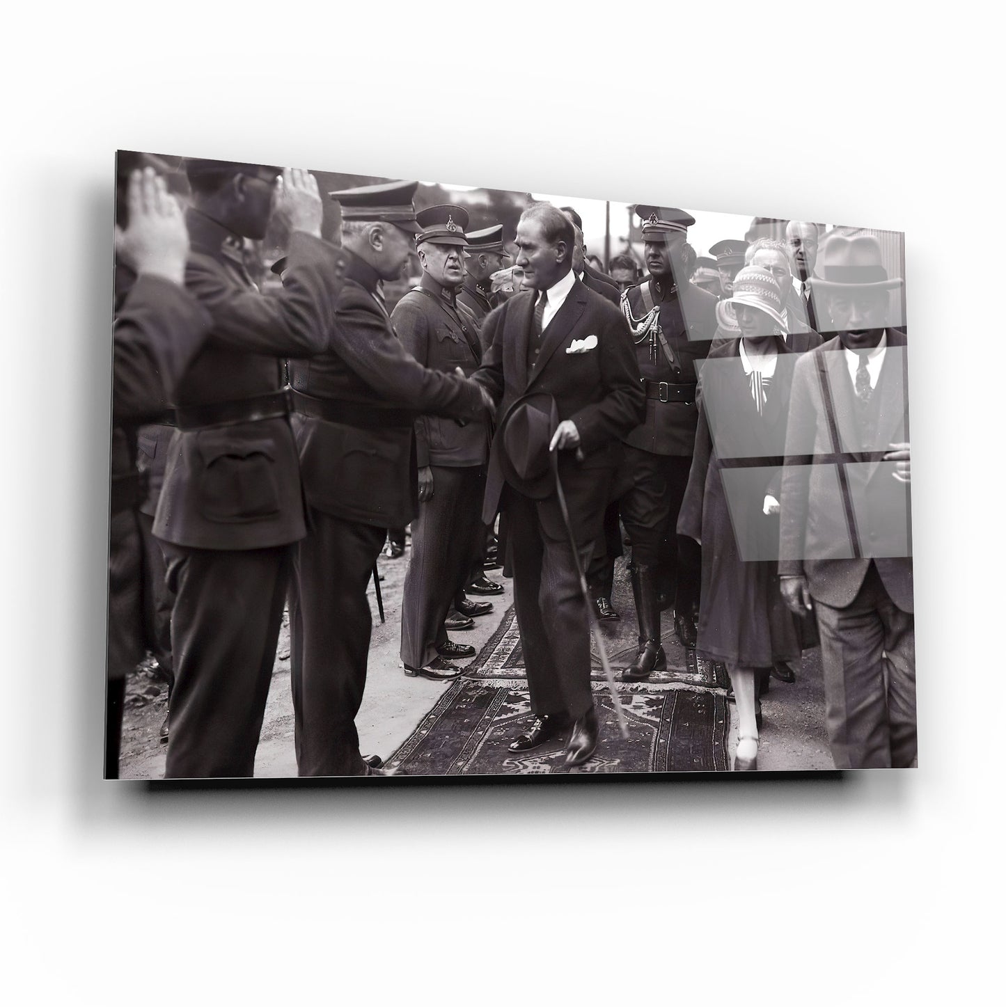 Atatürk Yatay Cam Tablo