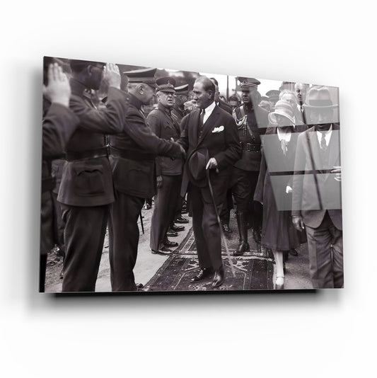 Atatürk Yatay Cam Tablo