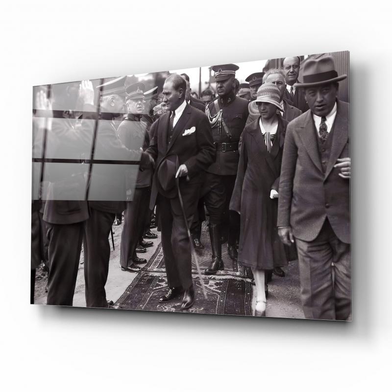 Atatürk Yatay Cam Tablo
